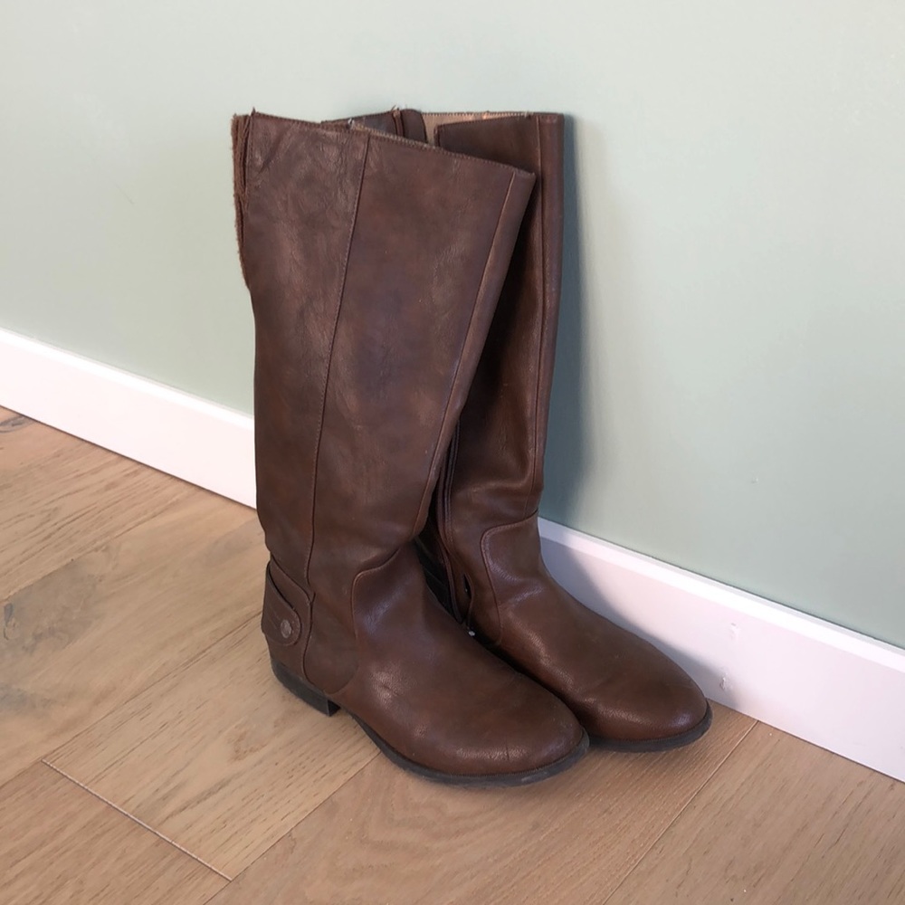 Brown knee high boots - 7.5 wide